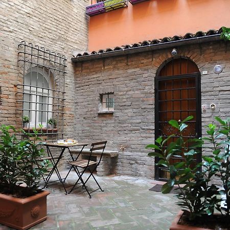 Oberdan Apartment Bologna Exterior foto